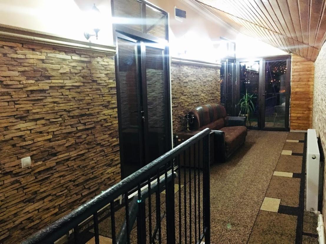 The Sindh House - Indus Aroma Restaurant Tbilisi Hotell Eksteriør bilde