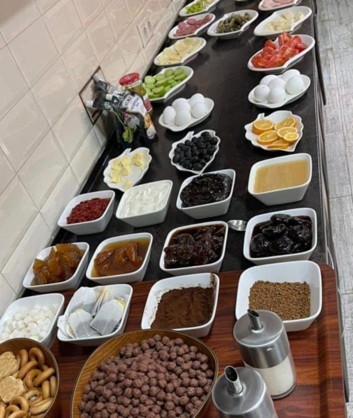 The Sindh House - Indus Aroma Restaurant Tbilisi Hotell Eksteriør bilde