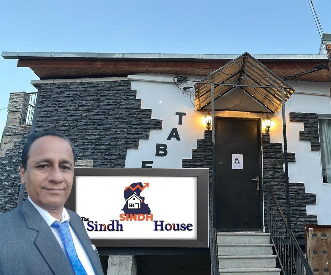 The Sindh House - Indus Aroma Restaurant Tbilisi Hotell Eksteriør bilde